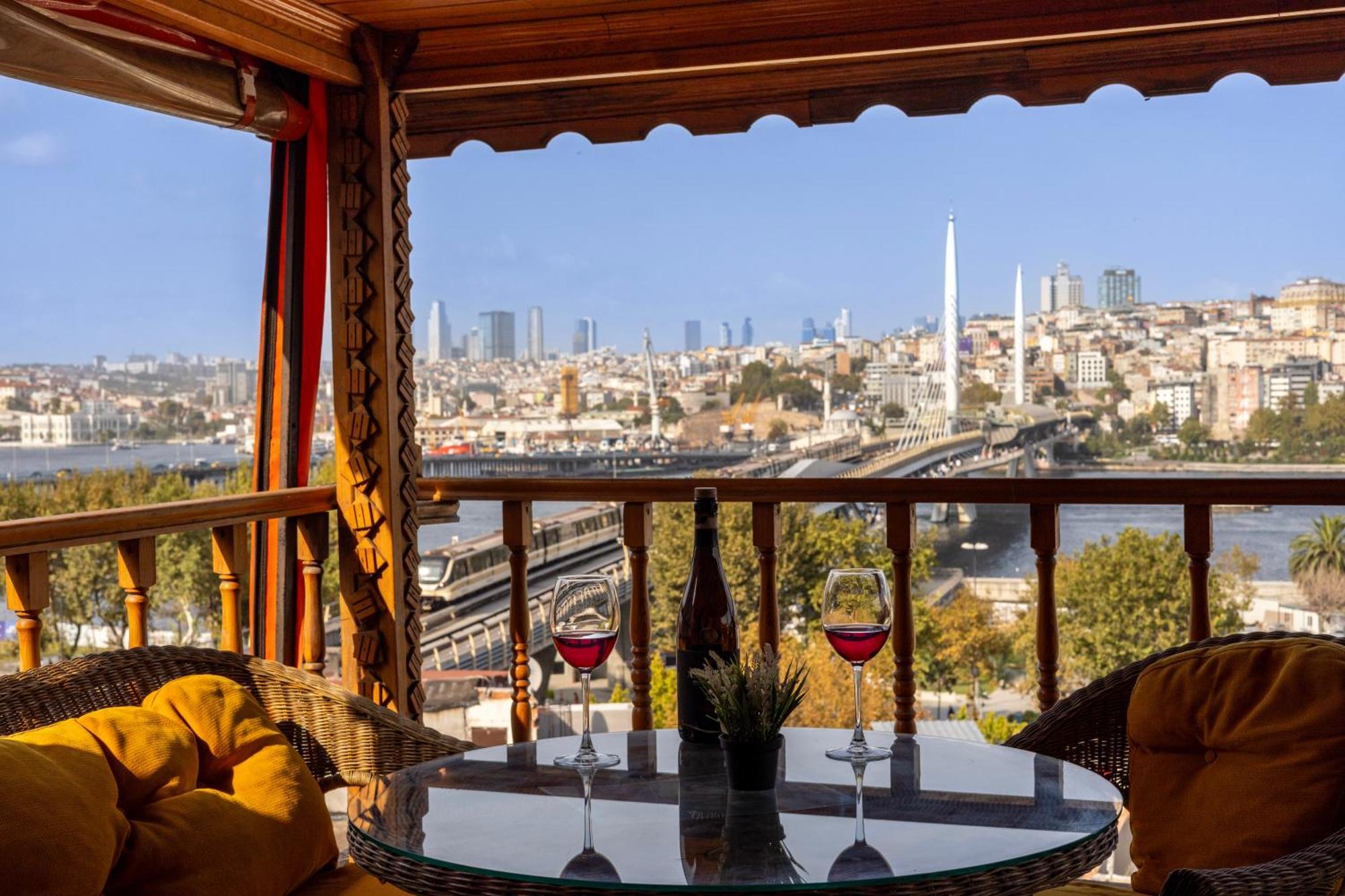 The Astra Hotel Istanbul Exterior photo